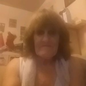 Meet your Posher, Deborah